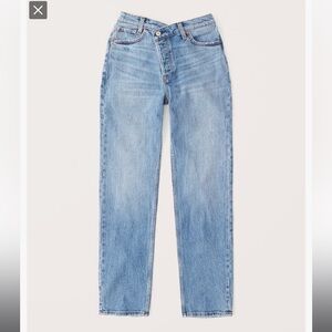 Abercrombie & Fitch Dad high rise curve love jeans. New with tags